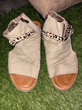 Blowfish Neutral Beige Canvas Peep-Toe Sandals with Leopard Accent